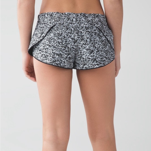 [6/8]Lululemon Surf Short II Reversible - Picture 2 of 6